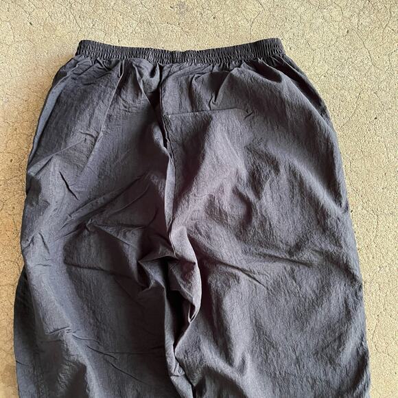 Vintage‎ 90s Nike Black Boy M 10-12 Sporty Nylon Jogger Windbreaker Swishy Pants - Picture 3 of 11